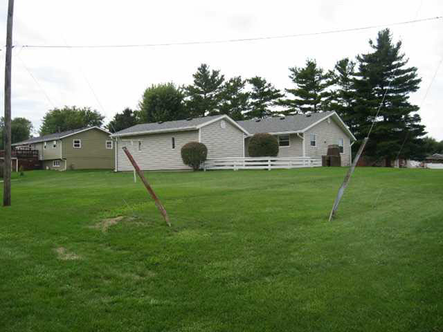400 North Ellis Road Muncie, IN 47303 - Photo 12 of 26 Gallery Image 12