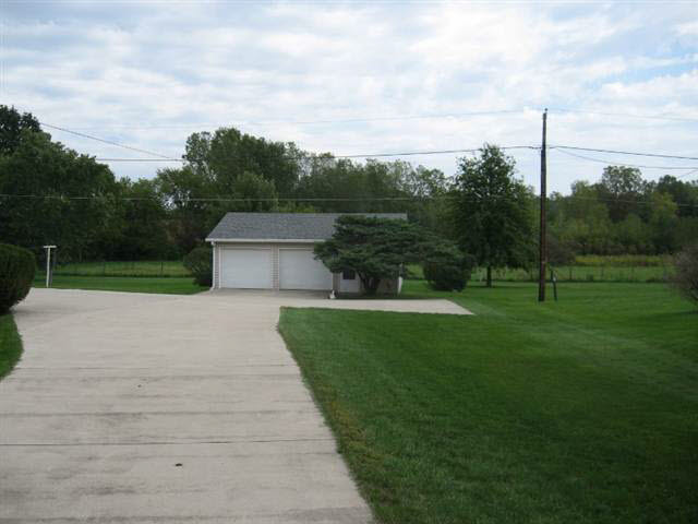 400 North Ellis Road Muncie, IN 47303 - Photo 19 of 26 Gallery Image 19