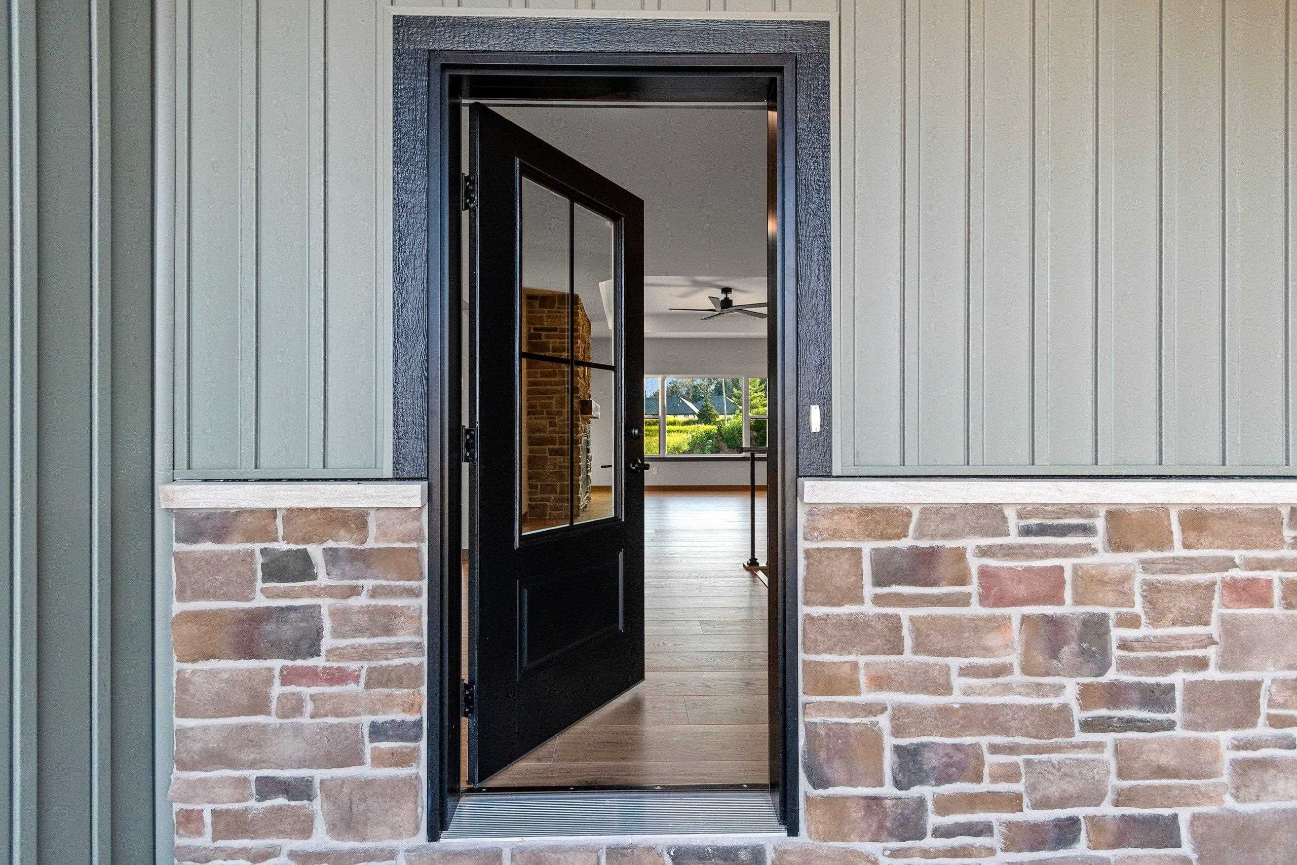 1650 Sweetbriar Way Green Green Bay, WI 54311 - Photo 3 of 67