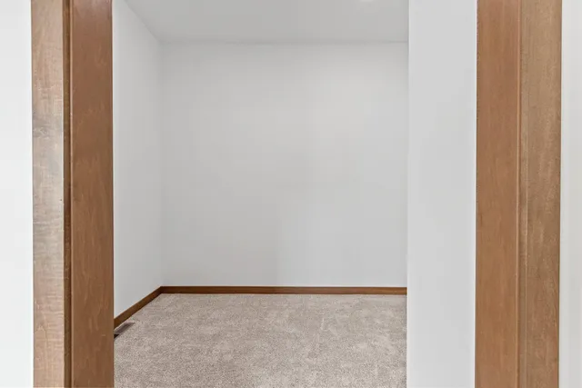 $699,900 | 1650 Sweetbriar Way Green, Green Bay, WI 54311