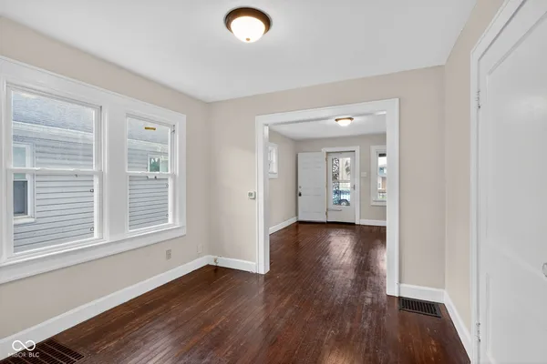 $750 | 937-939 North Drexel Avenue, Indianapolis, IN 46201