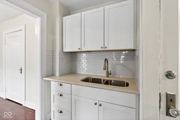 $750 | 937-939 North Drexel Avenue, Indianapolis, IN 46201