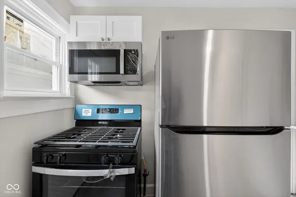 $750 | 937-939 North Drexel Avenue, Indianapolis, IN 46201