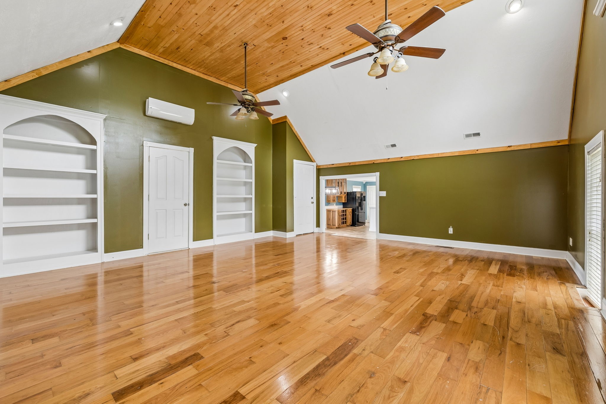 6701 McCormick Ridge Road Whitleyville, TN 38588 - Photo 25 of 63 a view of an empty room and window with a ceiling fan