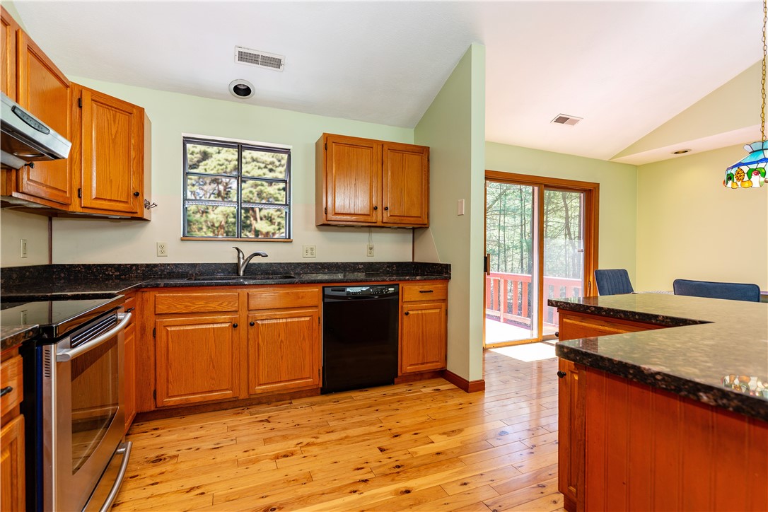 173 Whaley Hollow Road Coventry, RI 02816 - Photo 14 of 50 Gallery Image 14