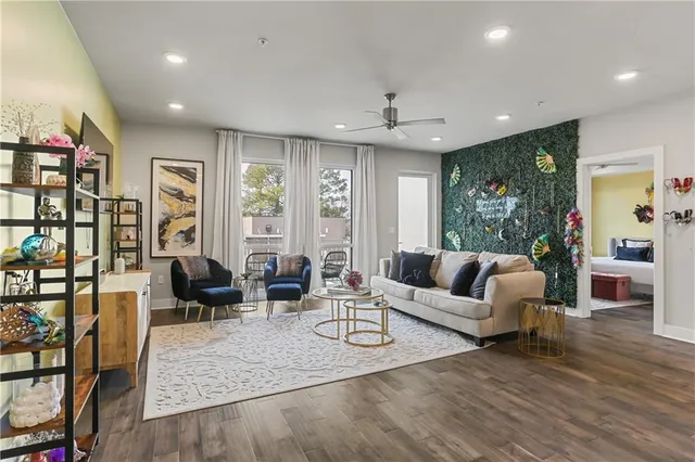 $325,000 | 900 Bartholomew Street, Unit 317, New Orleans, LA 70117