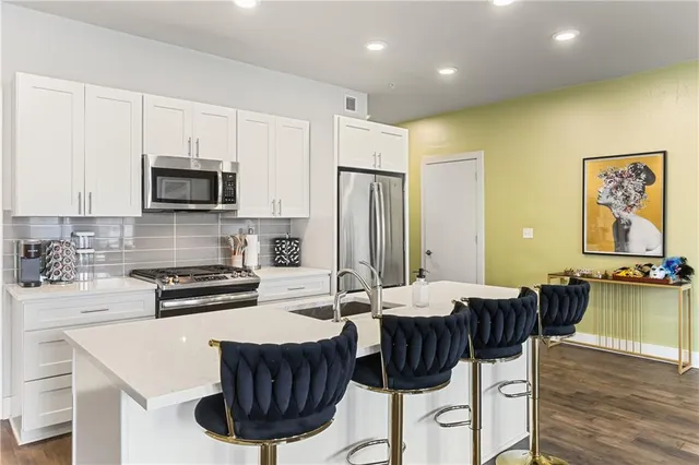 $325,000 | 900 Bartholomew Street, Unit 317, New Orleans, LA 70117