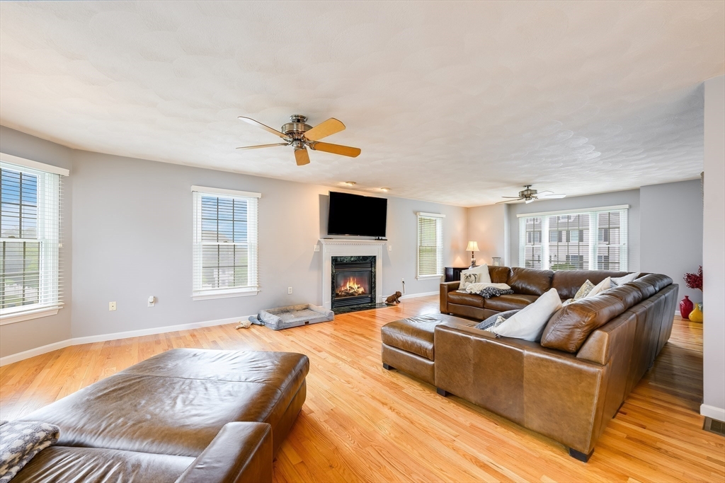 140 Harrison Avenue Wakefield, MA 01880 - Photo 12 of 31