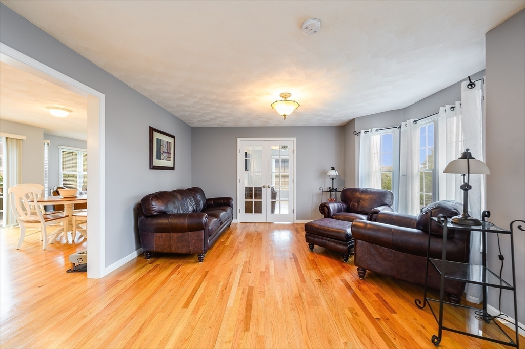 140 Harrison Avenue Wakefield, MA 01880 - Photo 15 of 31