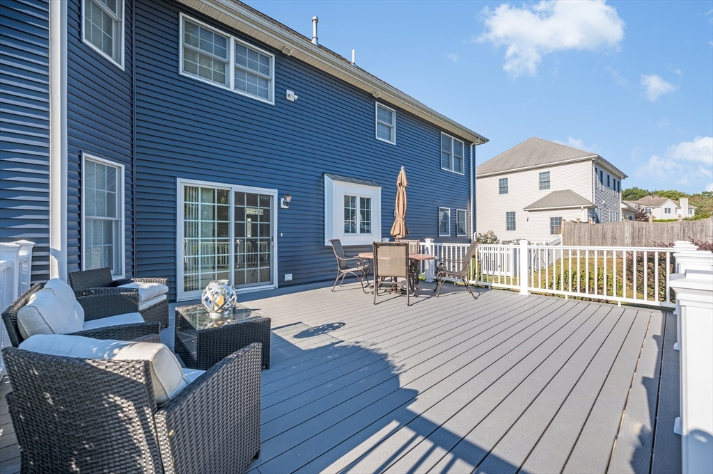 140 Harrison Avenue Wakefield, MA 01880 - Photo 4 of 31