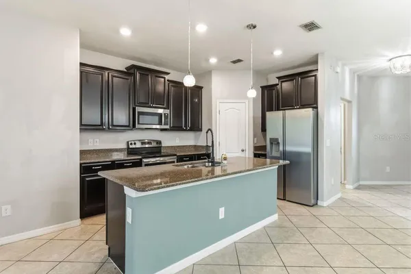 $424,999 | 3320 Grande Heron Drive, Harmony, FL 34773