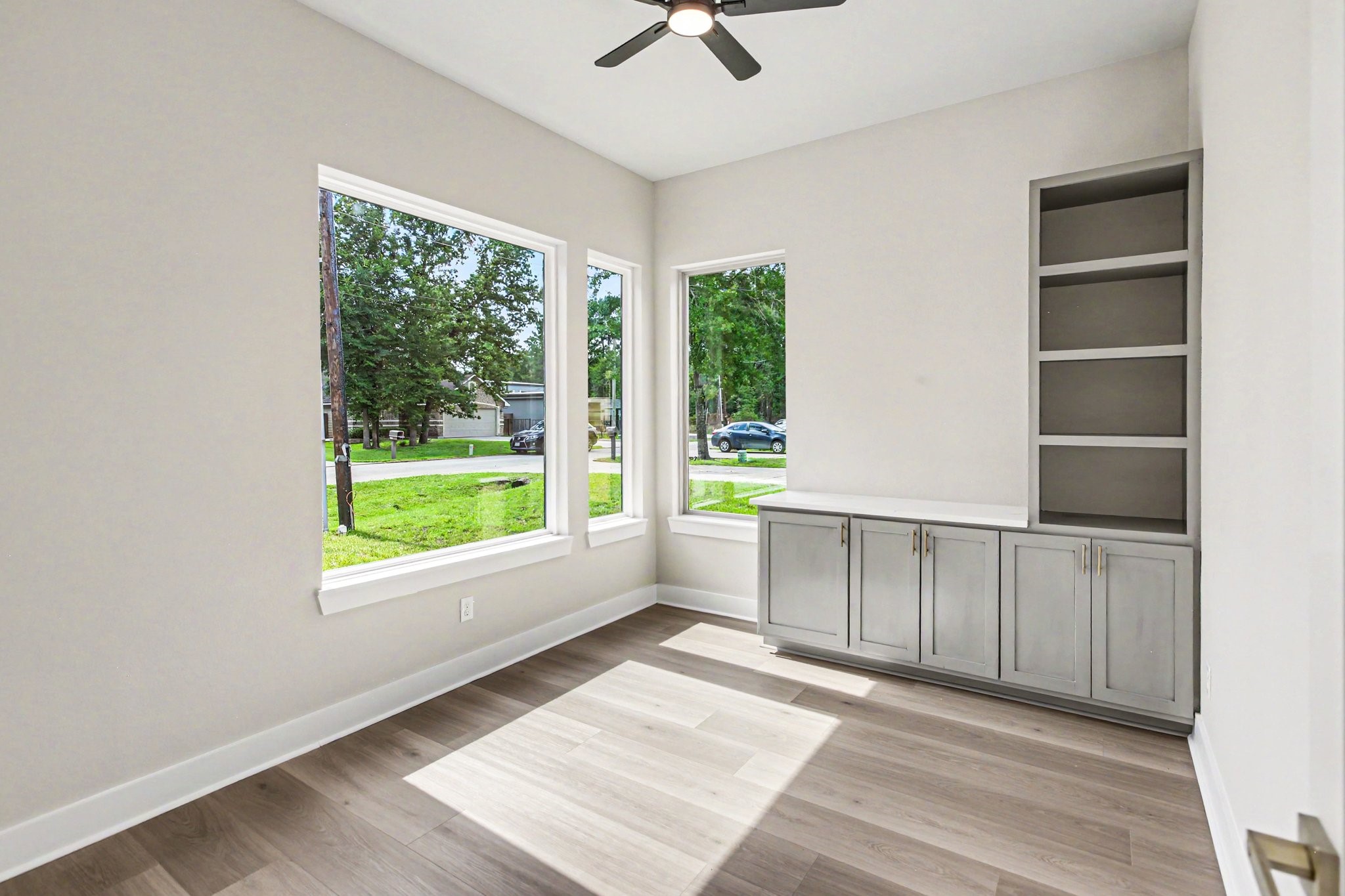 10899 Redbird Conroe, TX 77385 - Photo 10 of 35 Home Office / Study