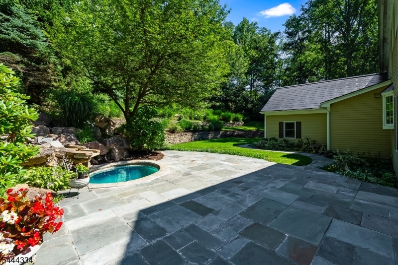 3 Connet Lane Mendham, NJ 07945 - Photo 24 of 30