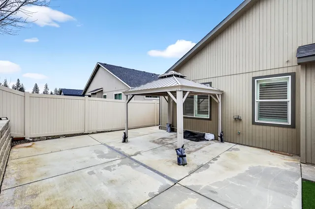 $465,000 | 1422 South Girard Road, Spokane, WA 99212