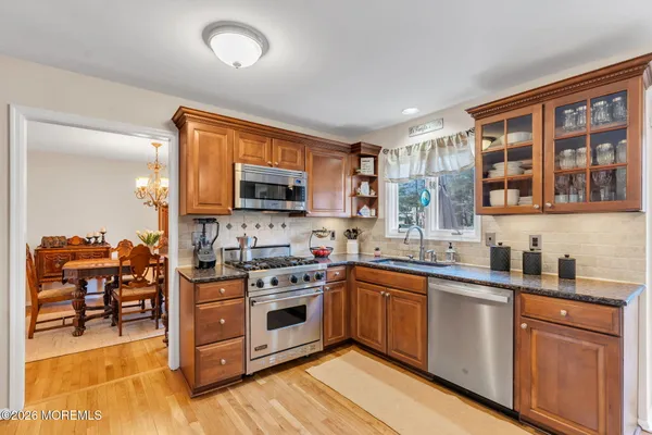 $1,250,000 | 211 Yale Drive, Lincroft, NJ 07738