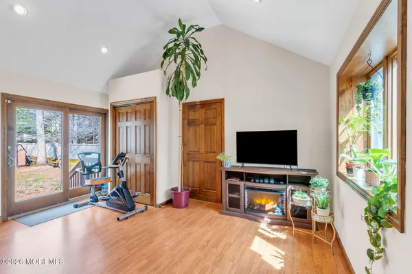$1,250,000 | 211 Yale Drive, Lincroft, NJ 07738