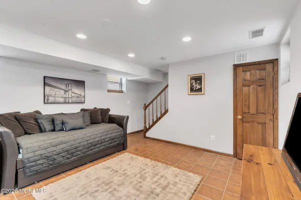 $1,250,000 | 211 Yale Drive, Lincroft, NJ 07738