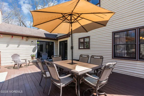 $1,250,000 | 211 Yale Drive, Lincroft, NJ 07738