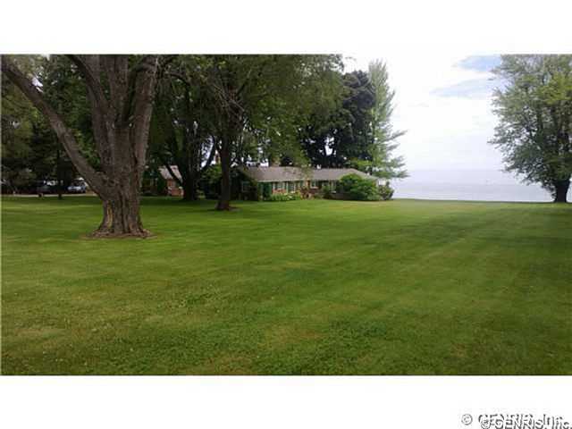 790 Beach Avenue Rochester, NY 14612 - Photo 1 of 1 Waterfront