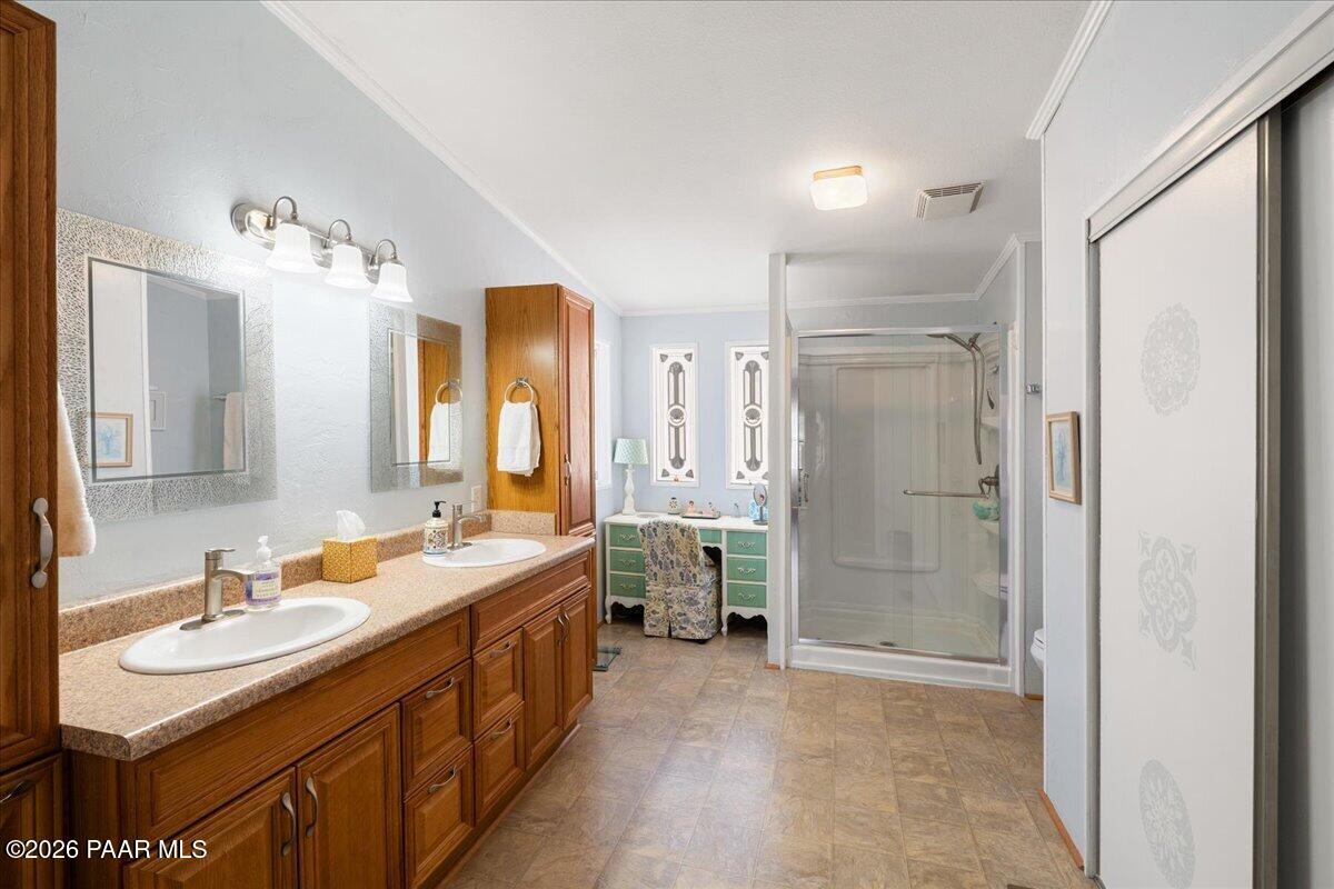 2225 Hillside Loop Road Prescott, AZ 86301 - Photo 17 of 45 22-Master Bathroom