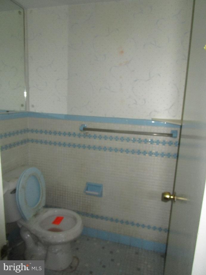 1608 Colima Road Philadelphia, PA 19115 - Photo 13 of 18