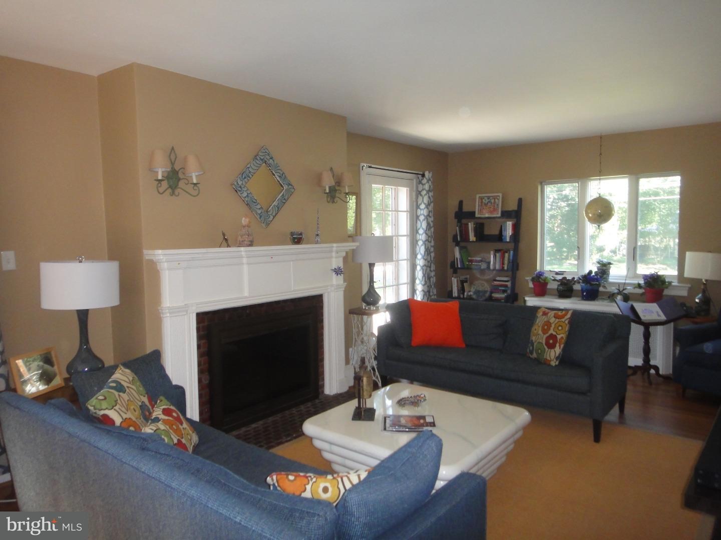 1217 Knox Road Wynnewood, PA 19096 - Photo 10 of 15 Living Room