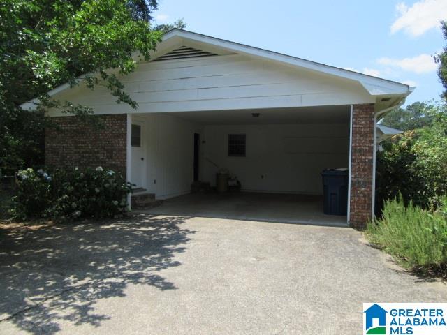 1916 Valley Creek Road Anniston, AL 36207 - Photo 3 of 15