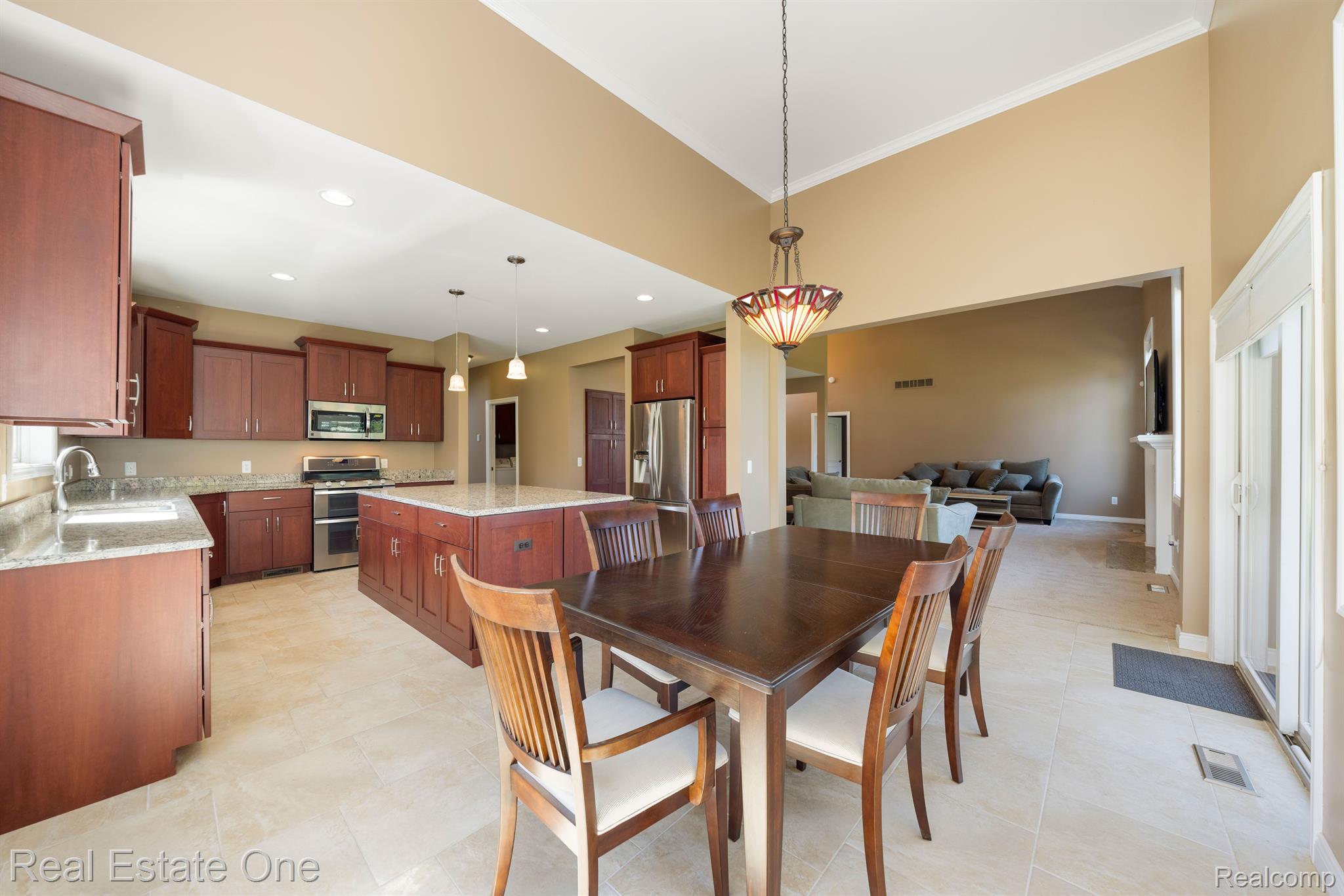 630 Lockmoore Court Rochester, MI 48307 - Photo 16 of 65 Gallery Image 16