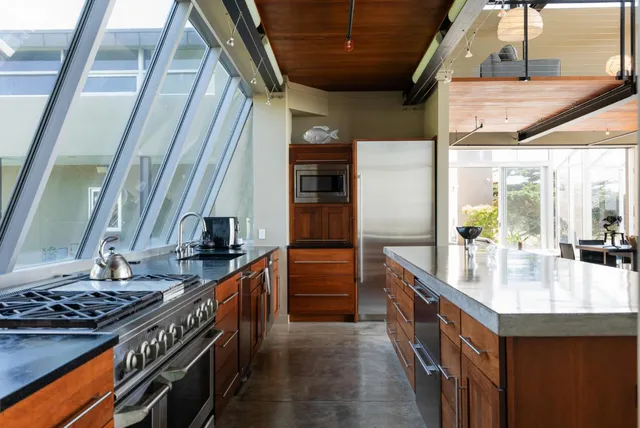 $7,980,000 | 801 Bean Hollow Road, Pescadero, CA 94060