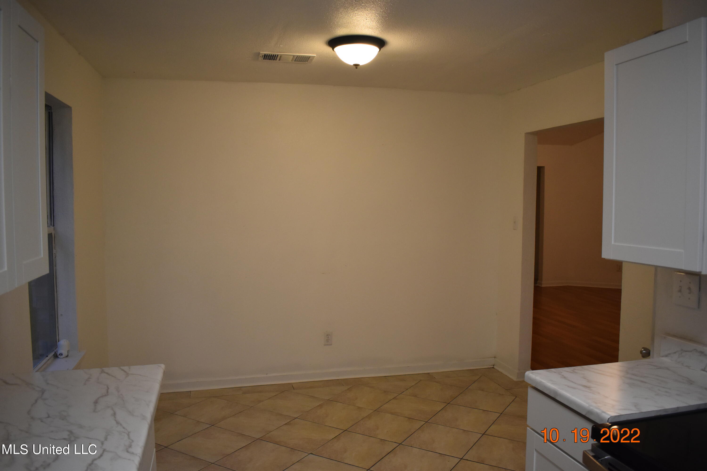 10345 Pin Oak Drive Biloxi, MS 39532 - Photo 8 of 23 DSC_0012