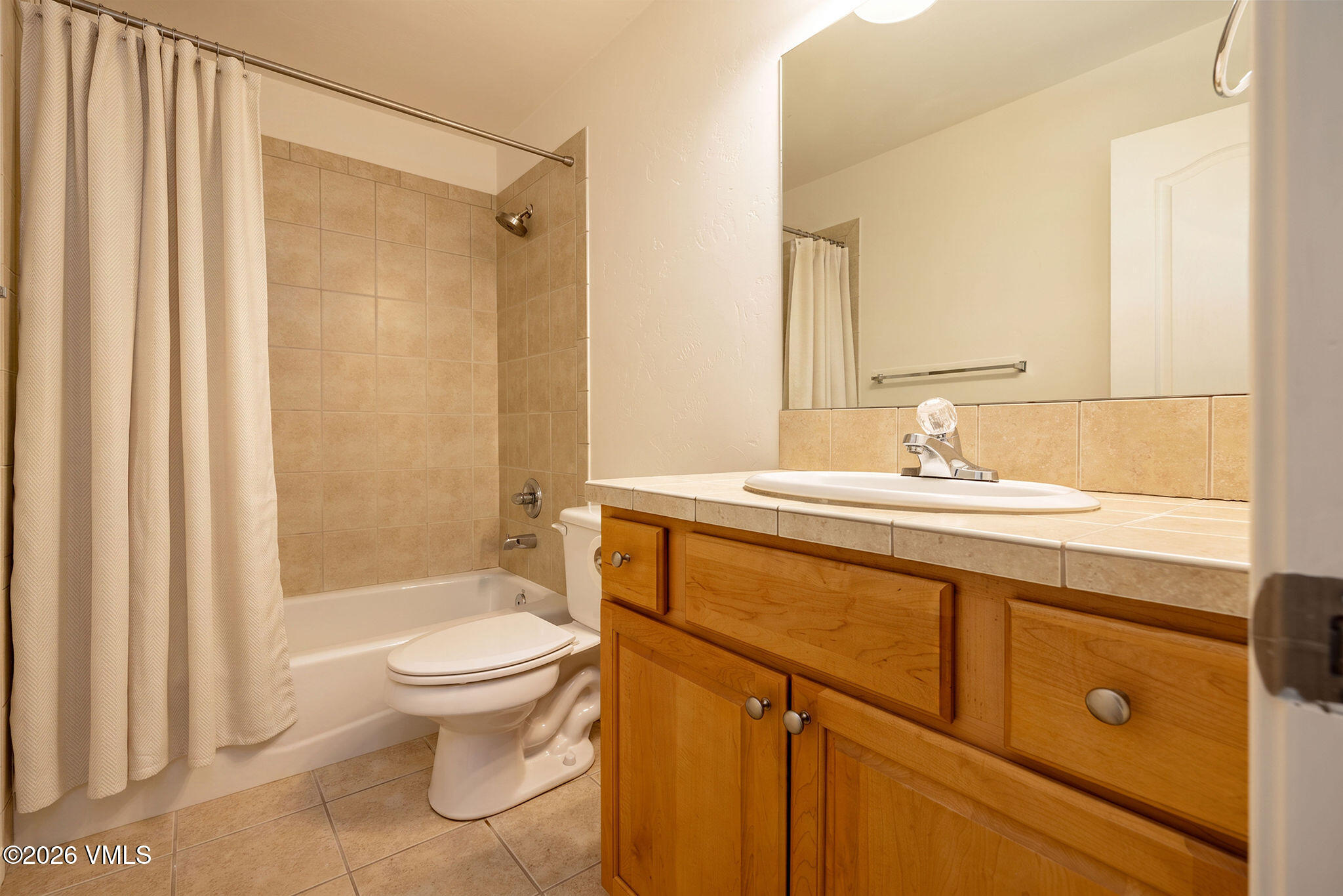 60 Mill Road, Unit K2 Eagle, CO 81631 - Photo 14 of 39 2608_60_mill_rd_k2_interior_bath04