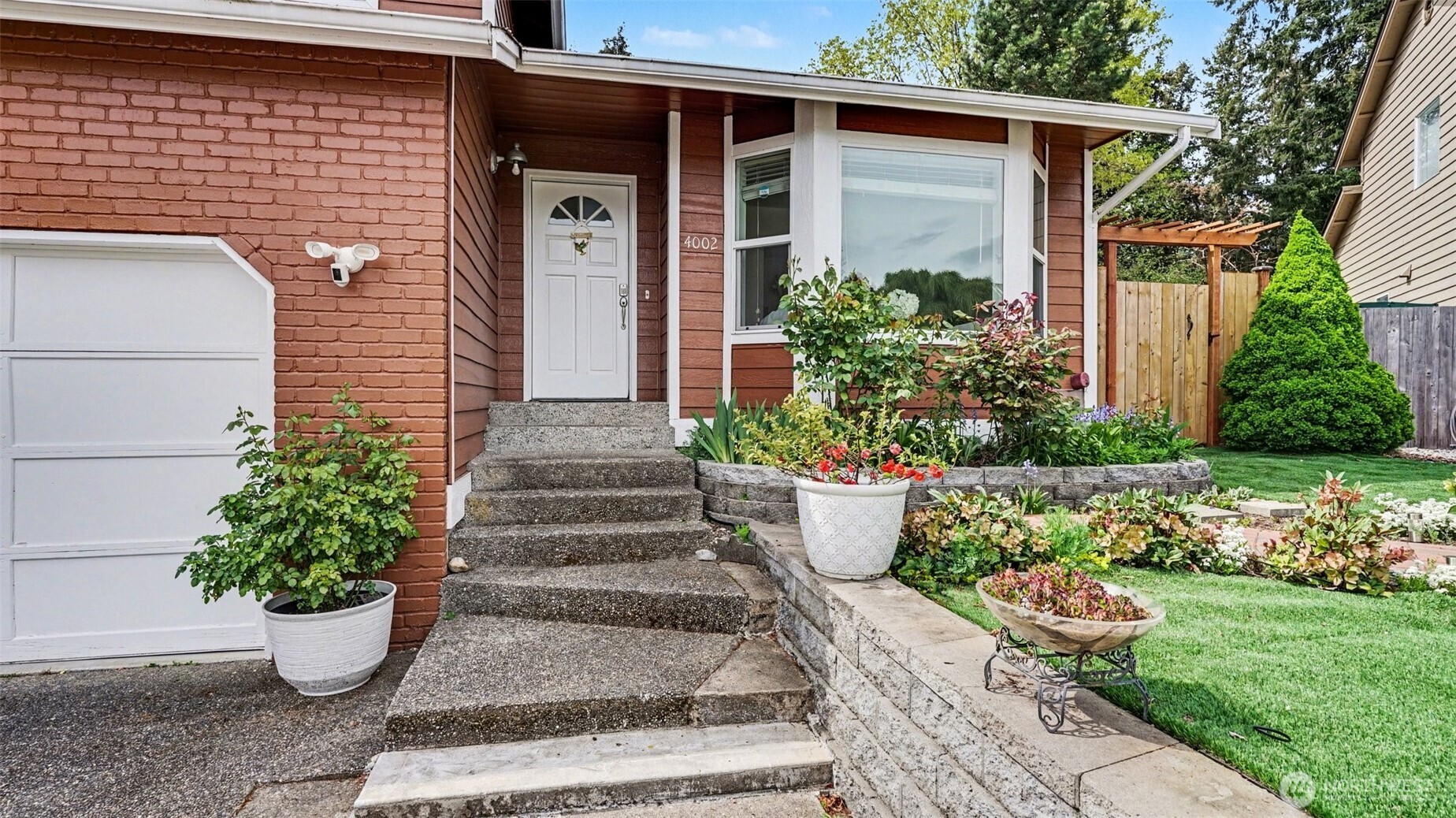 4002 Northeast 7th Court Renton, WA 98056 - Photo 6 of 40