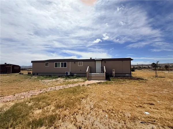 $1,800 | 35377 Marks, Barstow, CA 92311