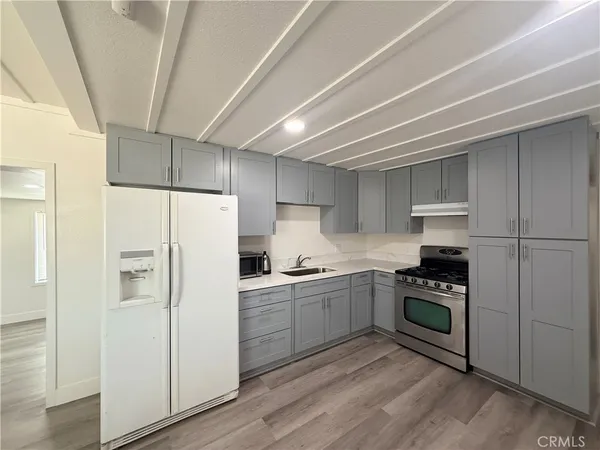 $1,800 | 35377 Marks, Barstow, CA 92311