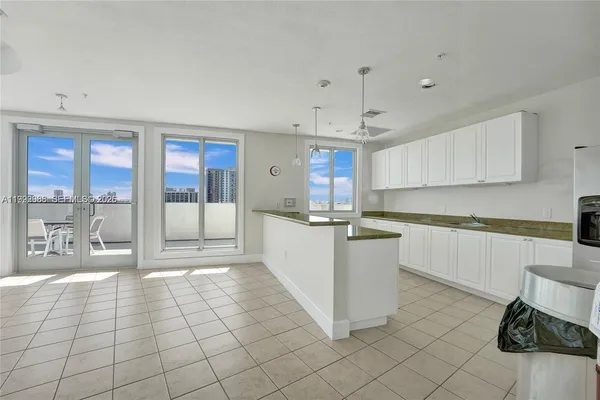 $2,650 | 1830 Radius Drive, Unit 609, Hollywood, FL 33020