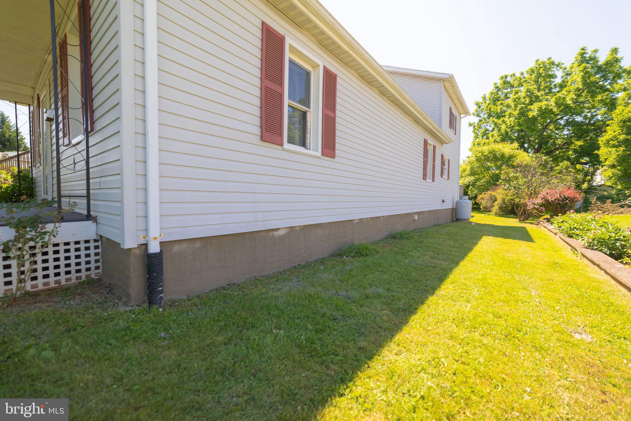 113 West 6th Avenue Ranson, WV 25438 - Photo 6 of 50