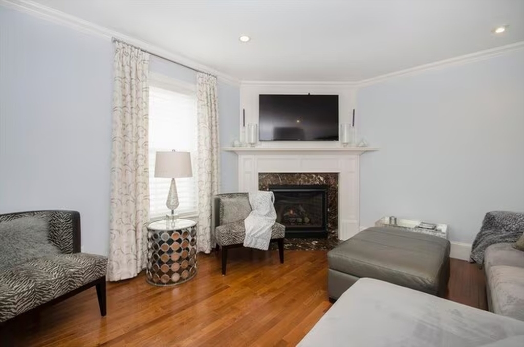 62 Riverside Street, Unit 1 Watertown, MA 02472 - Photo 6 of 8