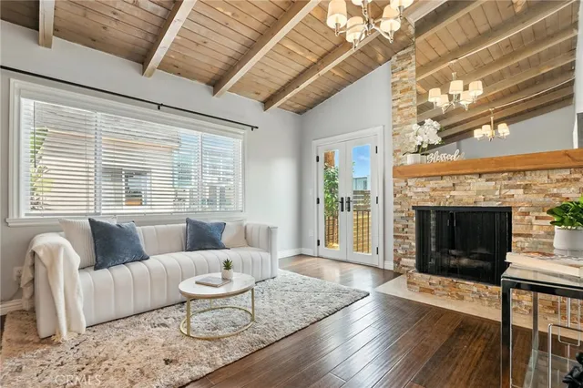 $1,950,000 | 3315 Strongs Drive, Los Angeles, CA 90292