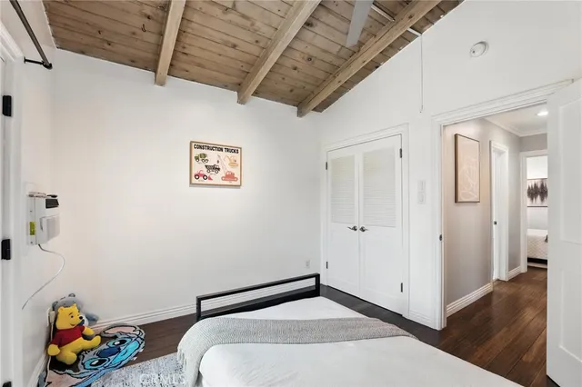 $1,950,000 | 3315 Strongs Drive, Los Angeles, CA 90292