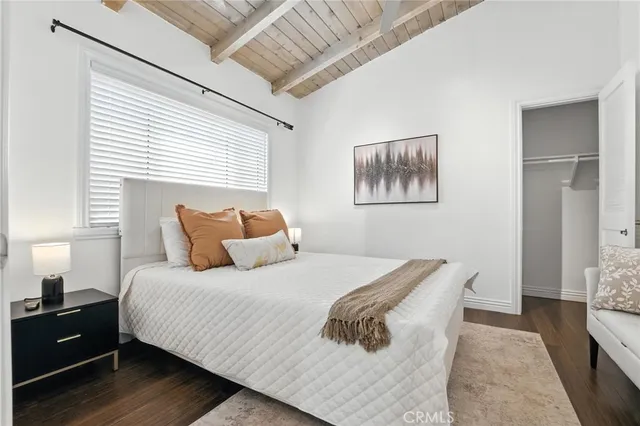 $1,950,000 | 3315 Strongs Drive, Los Angeles, CA 90292