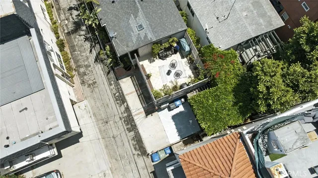 $1,950,000 | 3315 Strongs Drive, Los Angeles, CA 90292