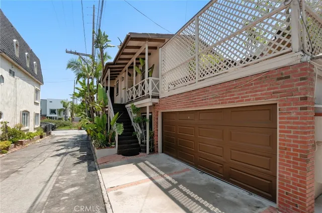 $1,950,000 | 3315 Strongs Drive, Los Angeles, CA 90292