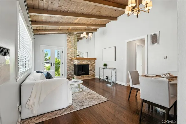 $1,950,000 | 3315 Strongs Drive, Los Angeles, CA 90292