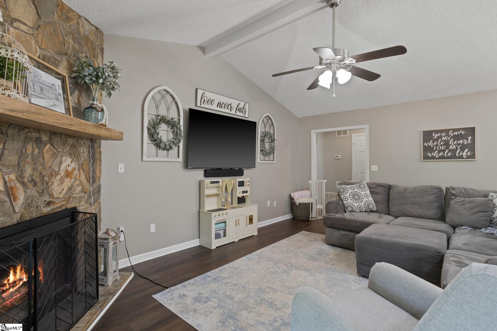 105 Woodland Road Mauldin, SC 29662 - Photo 4 of 25 Gallery Image 4