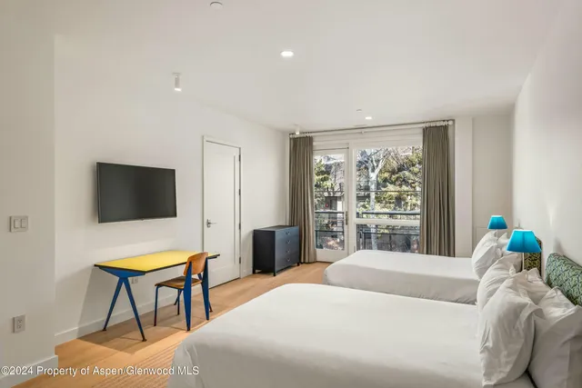 a view of washer and dryer