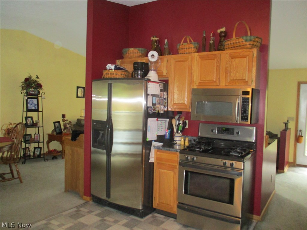 1825 Campbell Road Southwest New Philadelphia, OH 44663 - Photo 7 of 25 Gallery Image 7
