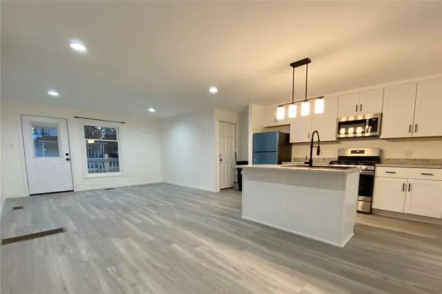 $1,100 | 470 West 2nd Street, Unit 1, Elmira, NY 14901