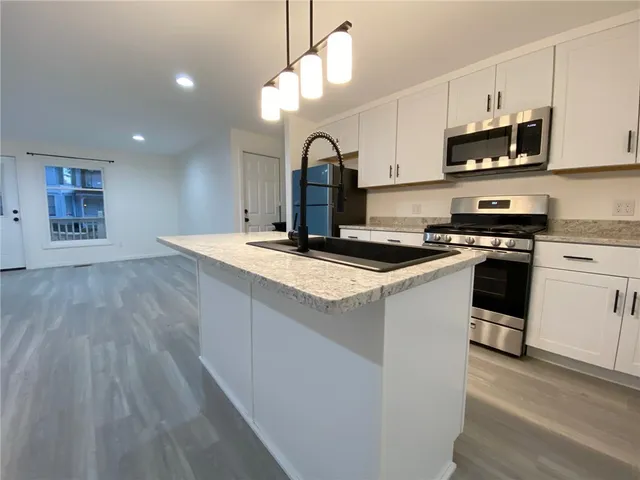 $1,100 | 470 West 2nd Street, Unit 1, Elmira, NY 14901