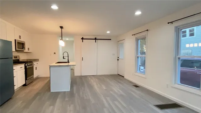 $1,100 | 470 West 2nd Street, Unit 1, Elmira, NY 14901