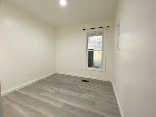 $1,100 | 470 West 2nd Street, Unit 1, Elmira, NY 14901